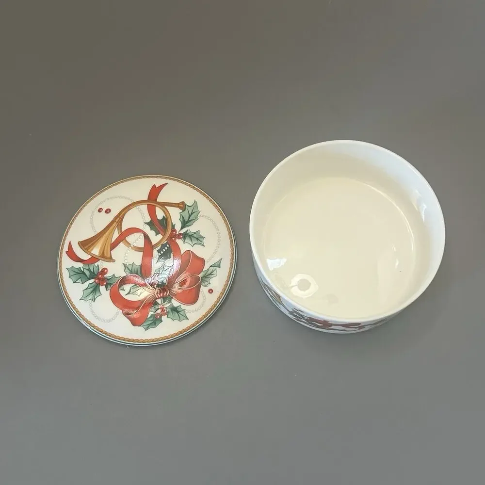 Mikasa Jubilation Trinket Candy Dish Christmas Holly French Horn Bow Korea VTG